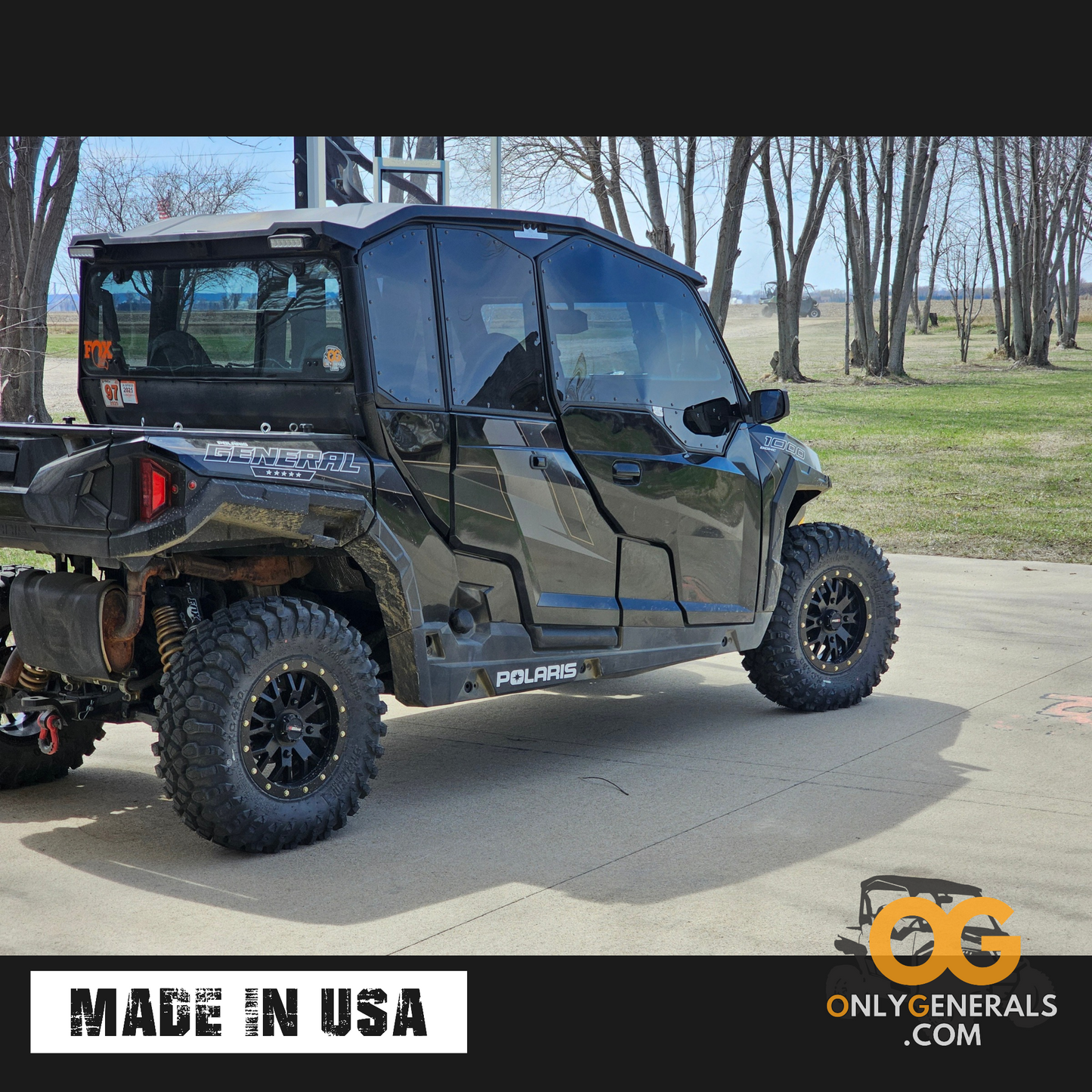 Rear side view of a black General, with the OnlyGenerals SideskinLITE hard h
Upper doors.
