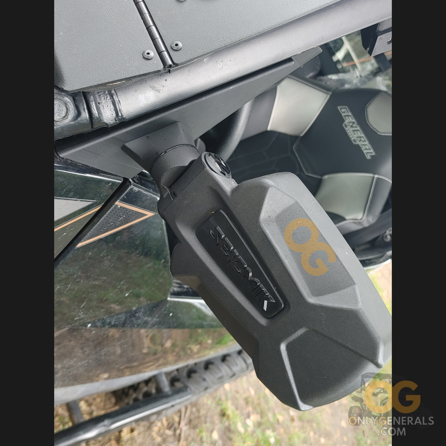 OnlyGenerals front triangle filler kit installed on a polaris general with seizmik mirror attached